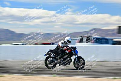 media/Mar-25-2024-Moto Forza (Mon) [[8d4319bd68]]/4-Novice Group/Session 4 Front Straight Speed Pans/